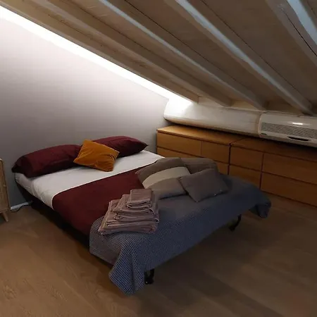 Apartment Alma - - Siena *